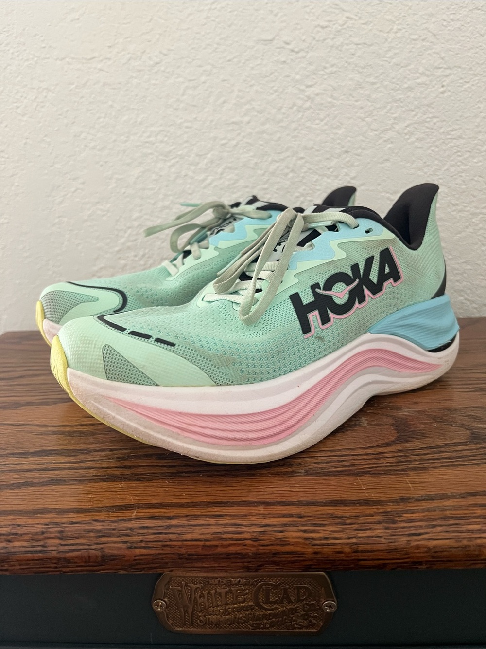 Hoka One One Skyward X Running Shoes Women’s 9.5 B